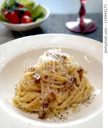 Bacon and cheese pasta Bacon and cheese pasta 119949173
