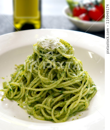 Italian parsley oil pasta 119949174