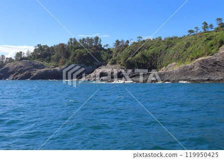 Observatory on a columnar joint (Zou-no-hana Observatory, Nanatsugama, Karatsu City, Saga Prefecture) 119950425