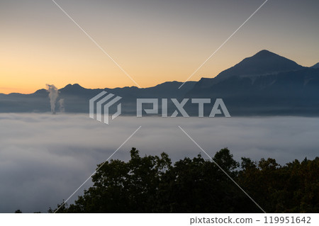 The tranquil sea of clouds in Chichibu The tranquil sea of clouds in Chichibu 119951642