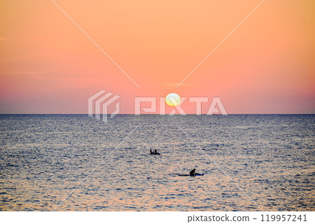 sunset, silhouette, sunrise 119957241