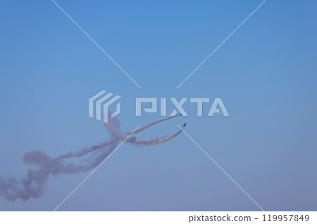 Blue impulse, corkscrew 119957849