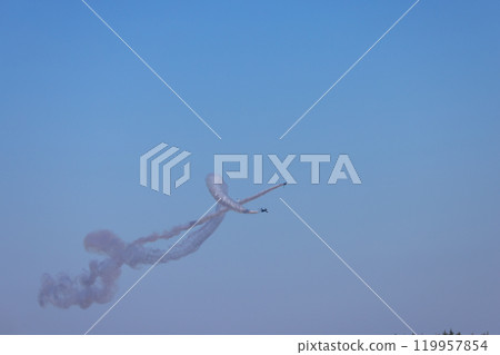Blue impulse, corkscrew 119957854