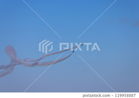 Blue impulse, corkscrew 119958887