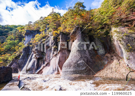 [Gunma Prefecture] Fukiware Falls during autumn 119960025