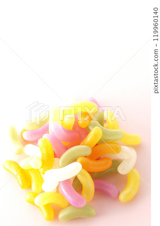 Colorful jelly beans 119960140