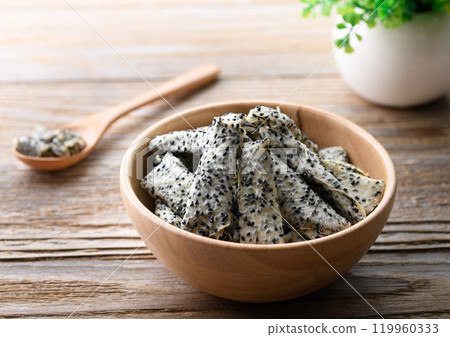 Dragon fruit (Dried dragon fruit) White dragon fruit on old wood background 119960333