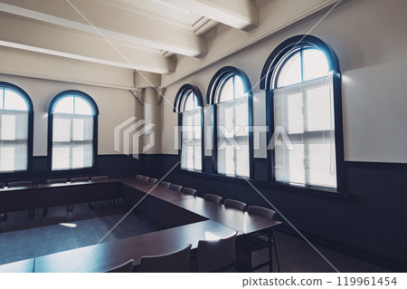 A stately, old and retro conference room, 119961454