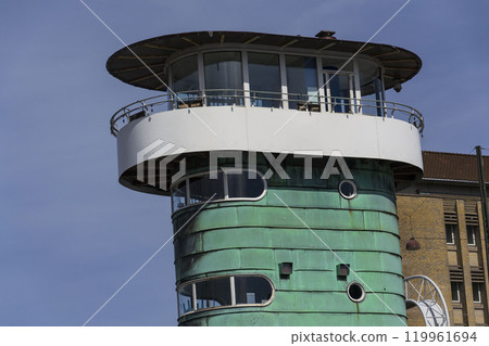 Knippelsbro tower, Knippel bascule bridge across the Inner Harbour, Copenhagen, Denmark 119961694