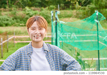 Fields and women, farmers, home gardens, rural life Fields and women, farmers, home gardens, rural life 119964530