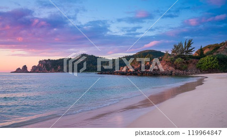 美麗的海灘早晨 美麗的海灘早晨 119964847