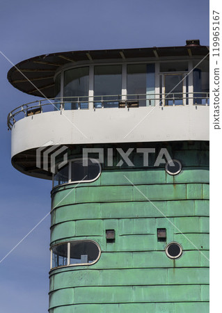 Knippelsbro tower, Knippel bascule bridge across the Inner Harbour on Christianshavn, Copenhagen, Denmark 119965167