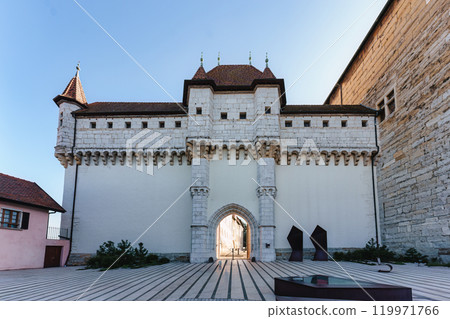 The large fortress gate at entrance to castle at Annecy medieval town, France The large fortress gate at entrance to castle at Annecy medieval town, France 119971766