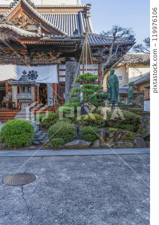 Zenkoji Seven Lucky Gods Tour: Karukayasan Saikoji Temple Main Hall, Karikaya Doshin and Ishidomaru Statue 119976106
