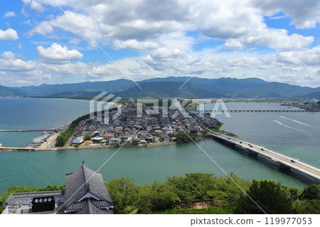 從唐津城眺望松浦川、松浦橋、虹之松原、舞鶴橋 119977053
