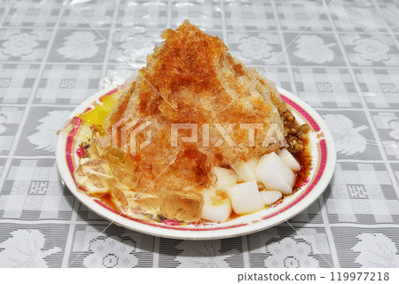Taiwanese traditional shaved ice   119977218