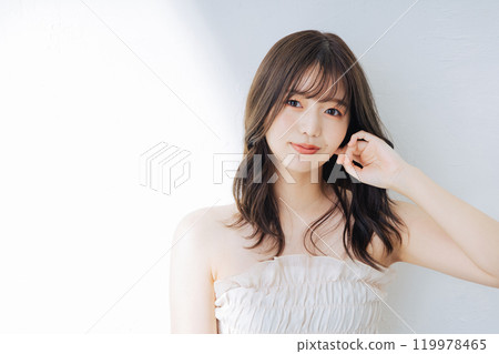 Beauty image of young women Beauty image of young women 119978465