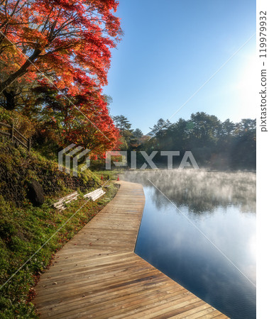 Fukushima Prefecture: Lake Bishamon in full autumn color at Goshiki-numa Lake Fukushima Prefecture: Lake Bishamon in full autumn color at Goshiki-numa Lake 119979932