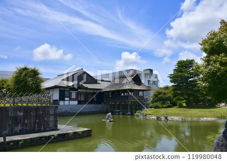 Fujinokuni Tea Museum: Vertical Teahouse and Japanese Garden 119980048