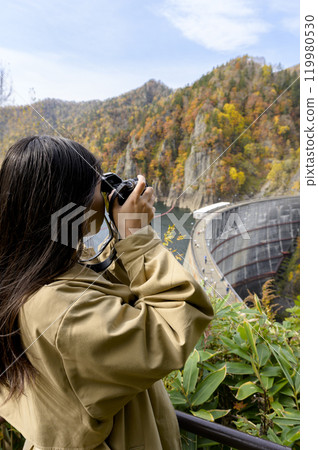 秋天在【北海道豐平峽】觀光的女性 秋天在【北海道豐平峽】觀光的女性 119980530