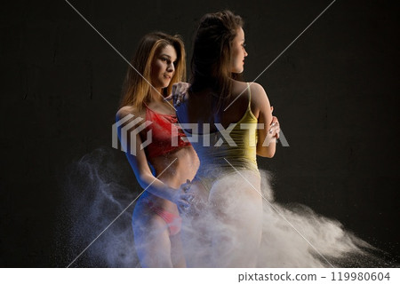 Young ladies in dust cloud 119980604