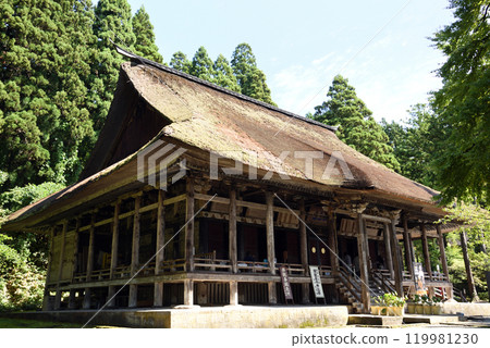 Main Hall of Jionji Temple Main Hall of Jionji Temple 119981230