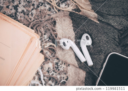 wireless earbuds for smartphone 119981511