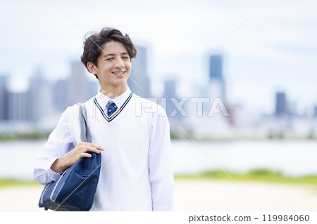 男學生的肖像 男學生的肖像 119984060