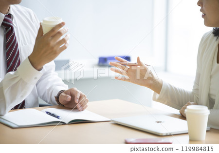 Male and female meeting 119984815