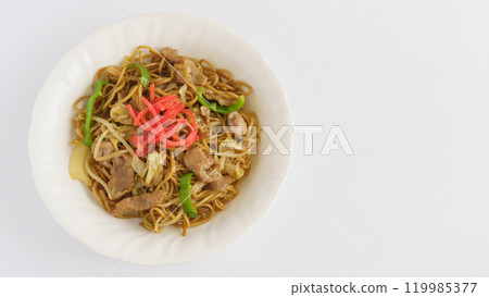 醬炒麵圖片 | 配料有豬肉、高麗菜、青椒、豆芽菜、醃薑 119985377