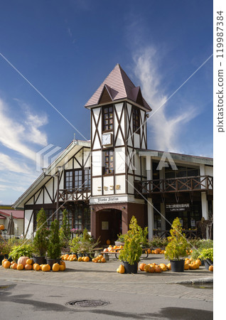 二世谷站在秋天 119987384