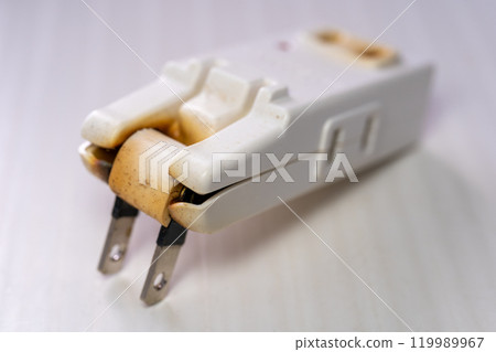 插座火災、插座引起的火災、電線火災、電氣火災、插座燒毀 119989967