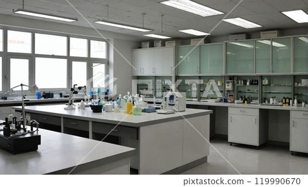 Laboratory 119990670