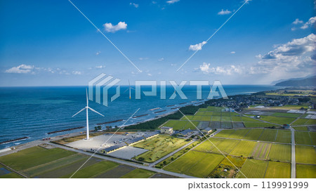 Offshore wind turbines and breakwaters off the coast of Nyuzen Town, Toyama Prefecture in autumn Offshore wind turbines and breakwaters off the coast of Nyuzen Town, Toyama Prefecture in autumn 119991999