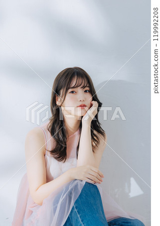 年輕女性的美麗形象 年輕女性的美麗形象 119992208