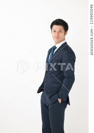 Portrait of a businessman in a suit 119993046