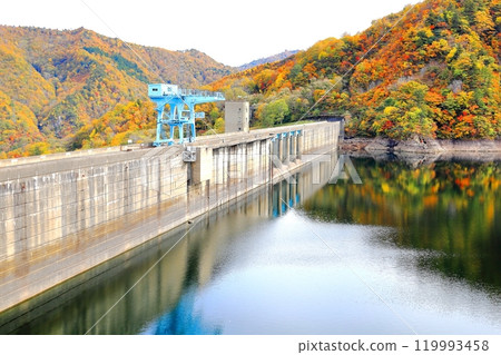 Tagokura Dam in autumn colors, Tadami Town, Aizu District, Fukushima Prefecture Tagokura Dam in autumn colors, Tadami Town, Aizu District, Fukushima Prefecture 119993458