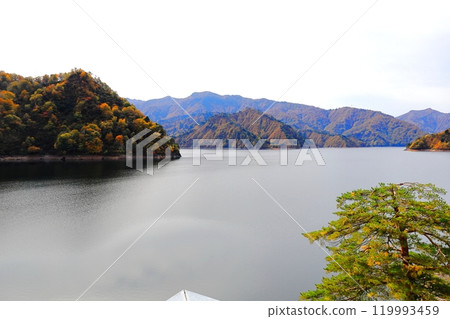 Tagokura Dam in autumn colors, Tadami Town, Aizu District, Fukushima Prefecture Tagokura Dam in autumn colors, Tadami Town, Aizu District, Fukushima Prefecture 119993459