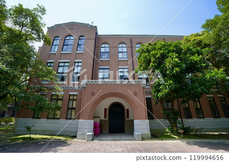 國立台灣大學(台灣台北市大安區) 國立台灣大學(台灣台北市大安區) 119994656