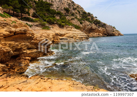 View of Calanque de Morgiou on the Mediterranean shore between Marseille and Cassis in the south of France 119997307