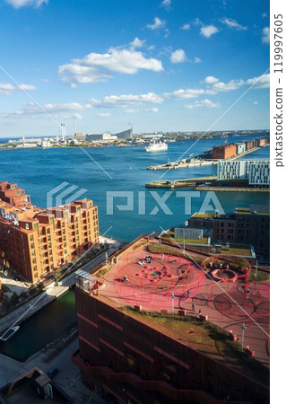 Konditaget Luders, Park and Play rooftop playground with outdoor gym on a car park above the harbour scenery of Copenhagen, Nordhavn, Denmark 119997605