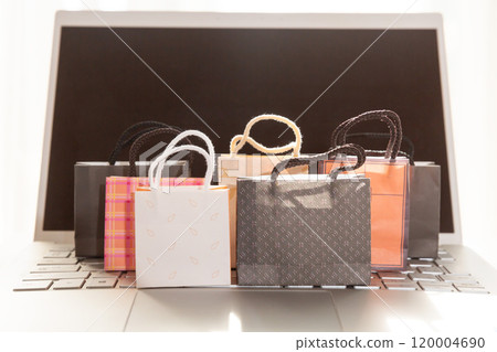 Online shopping, EC site, mail order site image, miniature shopper and computer 120004690