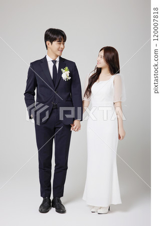 A beautiful couple in their 20s about to get married A beautiful couple in their 20s about to get married 120007818