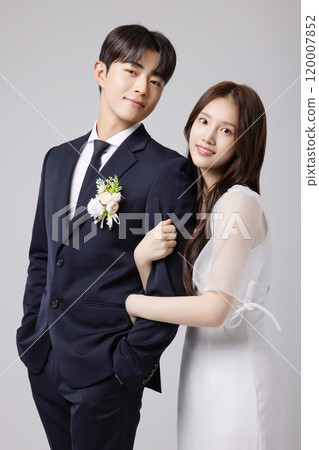 A beautiful couple in their 20s about to get married A beautiful couple in their 20s about to get married 120007852