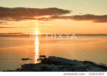 黎明時分的鄂霍次克海 黎明時分的鄂霍次克海 120012007