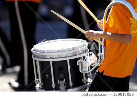 行進樂隊遊行樂器 120015026