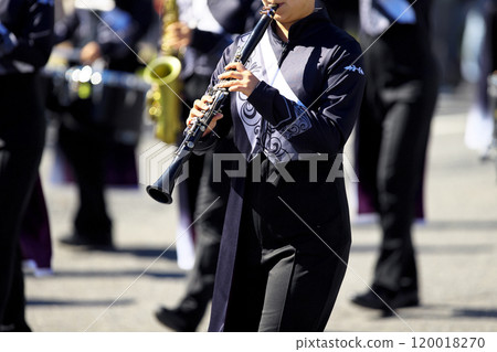 行進樂隊遊行樂器 行進樂隊遊行樂器 120018270