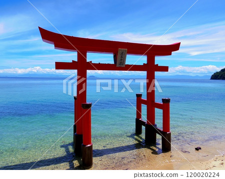 Itsukushima Shrine on Suo-Oshima Island (Suo-Oshima Town, Yamaguchi Prefecture) 120020224