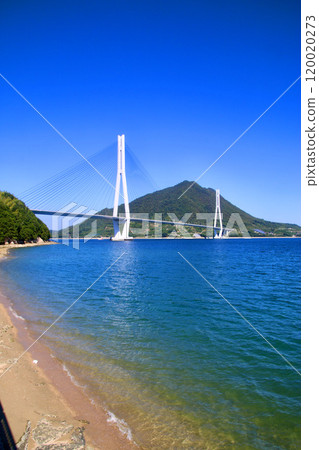 Shimanami Kaido - Tatara Bridge (Onomichi City, Hiroshima Prefecture) 120020273