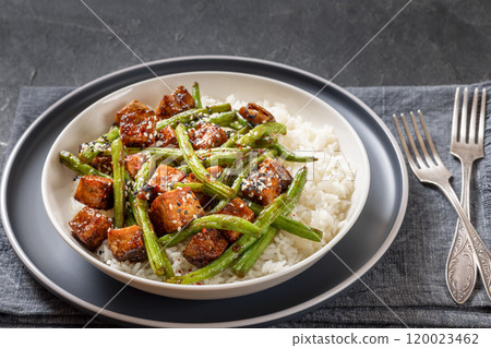 garlic green bean stir fry with crispy tofu and rice garlic green bean stir fry with crispy tofu and rice 120023462